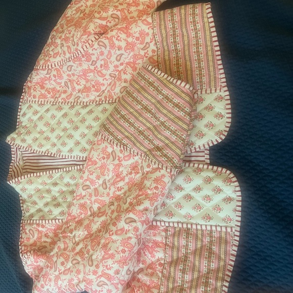 Chic Pink Patterned Jacket - Picture 2 of 3